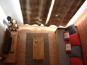 Duplex 3 pièces avec parking, proche forêt et centre - Confort et équipements complets - FR-1-580-77